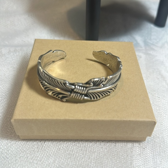 Robert Kelly Navajo Indian feather cuff bangle bracelet silver - Picture 6 of 9